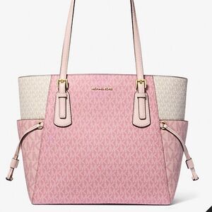 Michael Kors Voyager Large Color-Block Signature Logo Tote Bag
Powder Blush Mult